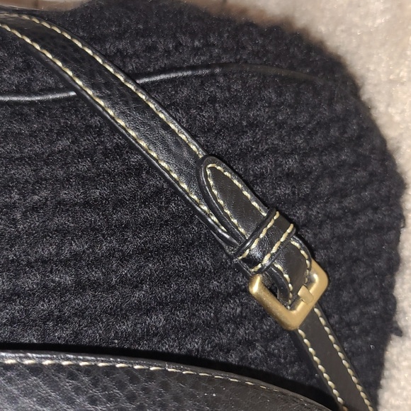 NWOT Chaps Black Purse - Picture 3 of 8